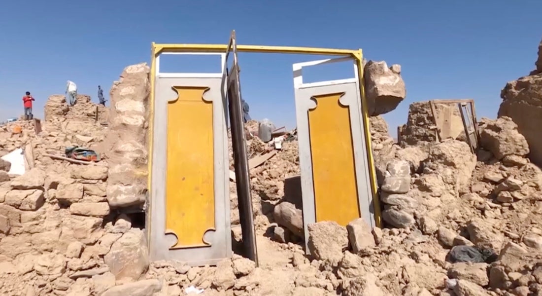 Between 7-15 October, 4 earthquakes struck the Herat Province in Afghanistan, affecting 1.6 million people. More than 2 months later, over 76,000 women, including 38,000 girls are in need of humanitarian assistance as they recover from the disaster.